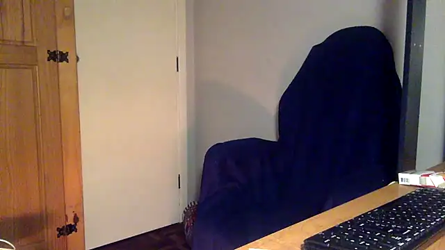 Snapshot of Smoker_Ginger chatting on September 30, 2025, 2:17 am Smoker Ginger online show from September 30, 2025, 2:17 am