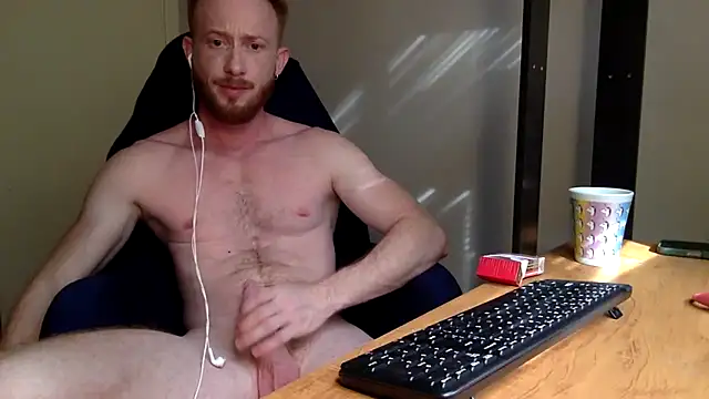 Smoker Ginger online show from November 13, 2025, 7:40 pm