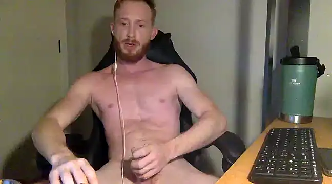 Snapshot of Smoker_Ginger chatting on March 17, 2025, 11:02 pm Smoker Ginger online show from March 17, 2025, 11:02 pm
