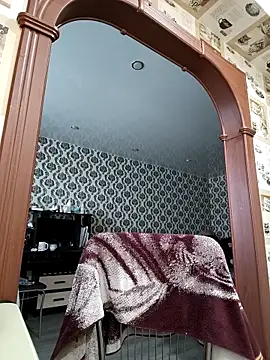 Lady nice cat online show from December 16, 2025, 3:00 am