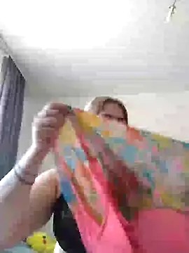 Snapshot of Lady_nice_cat chatting on March 5, 2025, 5:29 am Lady nice cat online show from March 5, 2025, 5:29 am
