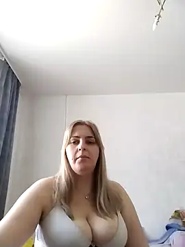 Snapshot of Lady_nice_cat chatting on March 11, 2025, 11:33 am Lady nice cat online show from March 11, 2025, 11:33 am