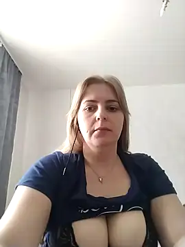 Snapshot of Lady_nice_cat chatting on March 10, 2025, 4:49 am Lady nice cat online show from March 10, 2025, 4:49 am