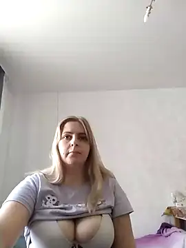 Snapshot of Lady_nice_cat chatting on March 1, 2025, 7:08 am Lady nice cat online show from March 1, 2025, 7:08 am