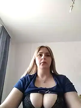 Snapshot of Lady_nice_cat chatting on March 8, 2025, 5:59 am Lady nice cat online show from March 8, 2025, 5:59 am