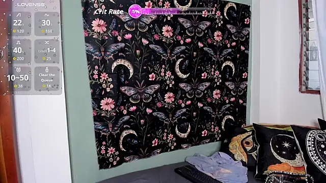 Marinnett11 online show from September 9, 2025, 1:53 pm