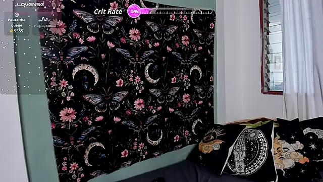 Marinnett11 online show from October 7, 2025, 2:29 pm