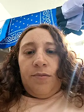 Mistik red online show from October 4, 2025, 11:50 pm