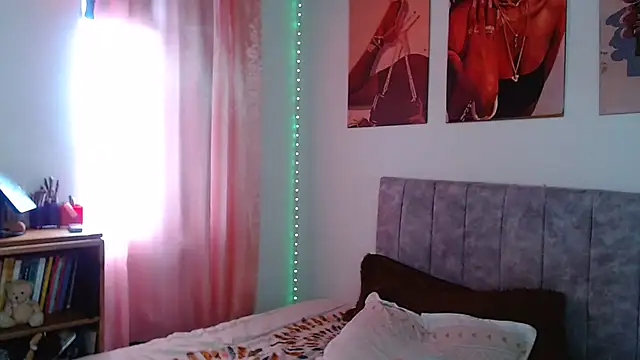 Snapshot of JossieGrey chatting on February 21, 2025, 2:27 pm JossieGrey online show from February 21, 2025, 2:27 pm