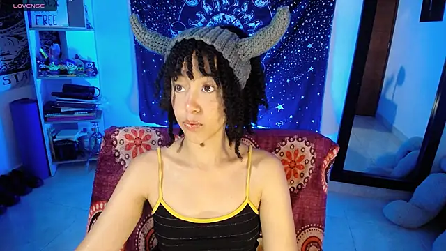 Snapshot of ela_0 chatting on June 26, 2026, 2:28 am ela 0 online show from June 26, 2026, 2:28 am