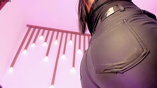 majo rosse  online show from February 21, 2026, 7:16 pm