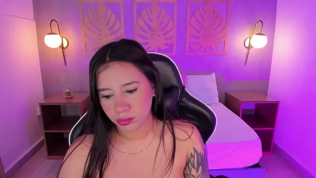 majo rosse  online show from September 20, 2025, 7:08 pm