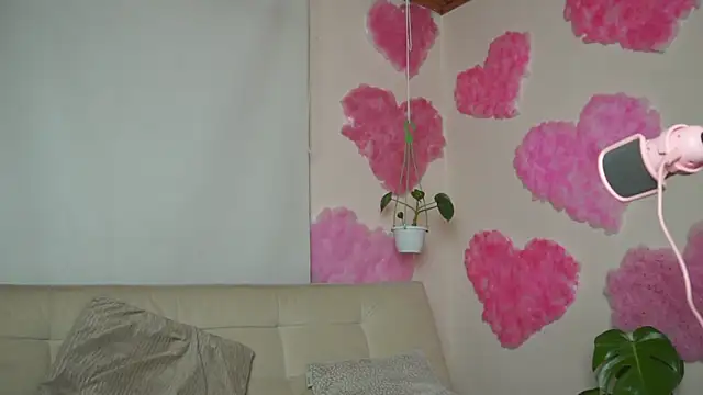 roselinedior online show from March 3, 2025, 4:15 pm