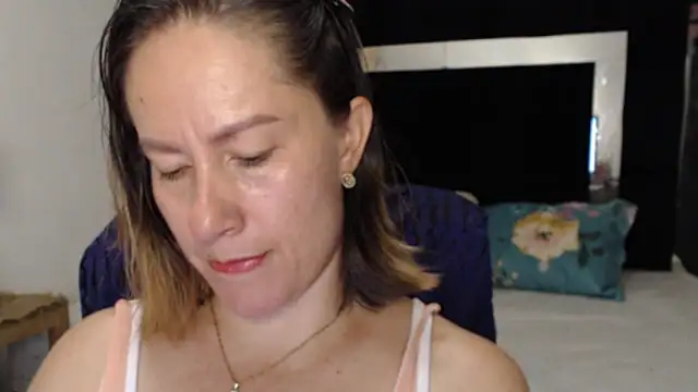 CATRINA-83 online show from May 20, 2026, 9:01 pm