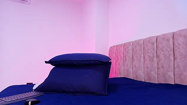 Snapshot of arl_chloee chatting on February 21, 2026, 3:08 am arl chloee online show from February 21, 2026, 3:08 am