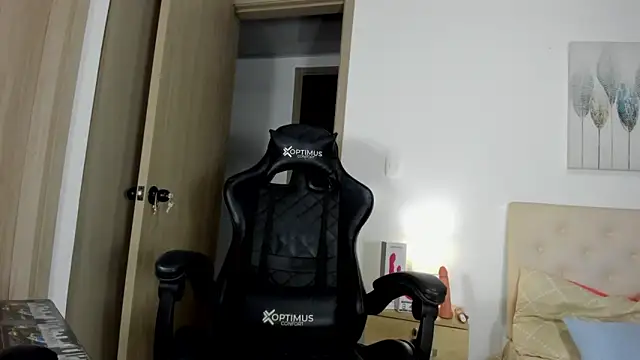 Snapshot of brenda_x_69 chatting on March 6, 2026, 1:00 am brenda x 69 online show from March 6, 2026, 1:00 am