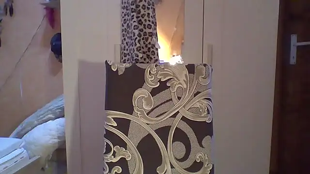 Snapshot of tmona1917 chatting on September 11, 2025, 8:36 am tmona1917 online show from September 11, 2025, 8:36 am