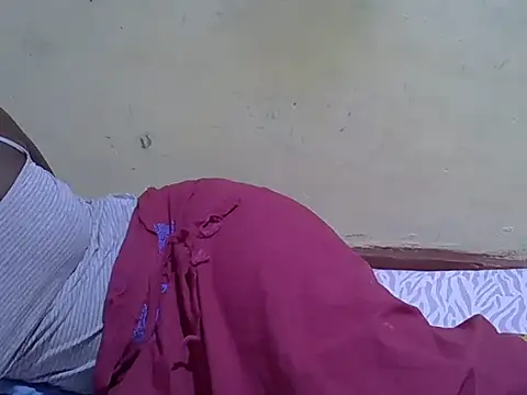 Snapshot of Medilina_01 chatting on October 1, 2025, 5:28 pm Medilina 01 online show from October 1, 2025, 5:28 pm