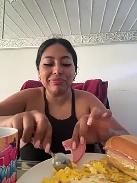 Snapshot of emmyjhonson07 chatting on May 21, 2026, 1:08 pm emmyjhonson07 online show from May 21, 2026, 1:08 pm