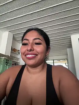 Snapshot of emmyjhonson07 chatting on May 19, 2026, 11:50 am emmyjhonson07 online show from May 19, 2026, 11:50 am