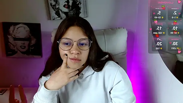 SamanthaRoldaan online show from September 24, 2025, 3:29 pm