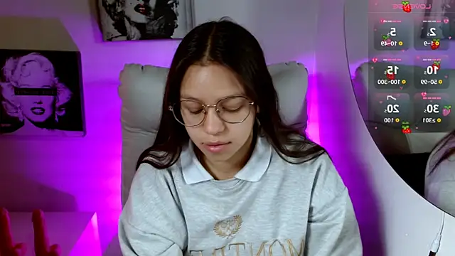 SamanthaRoldaan online show from September 15, 2025, 2:17 pm