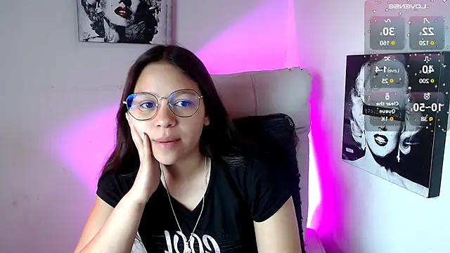 SamanthaRoldaan online show from March 11, 2025, 1:01 pm