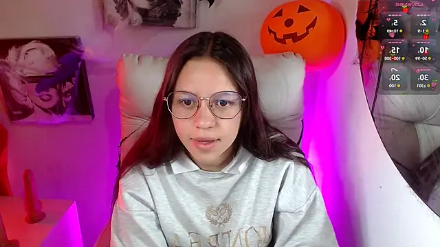 SamanthaRoldaan online show from November 4, 2025, 2:54 pm