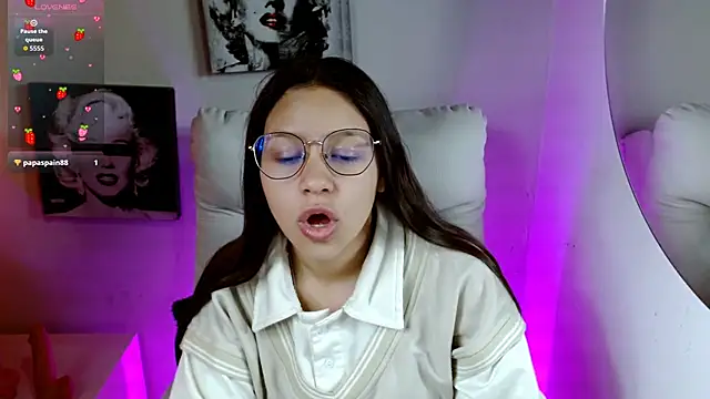 SamanthaRoldaan online show from October 7, 2025, 3:02 pm