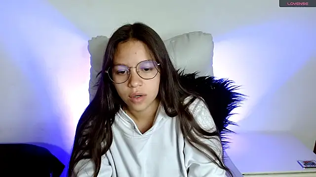 SamanthaRoldaan online show from March 20, 2025, 4:53 pm