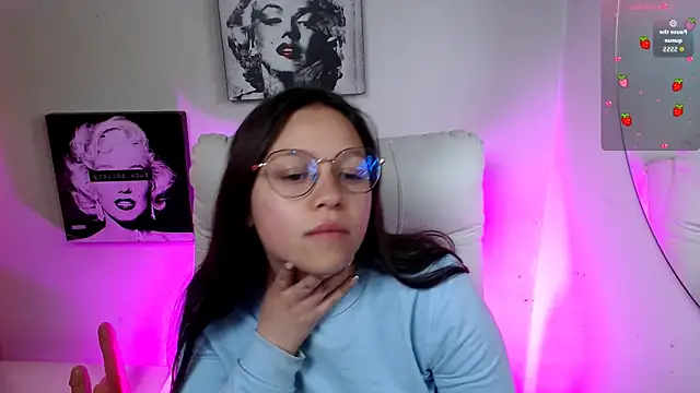 SamanthaRoldaan online show from December 4, 2025, 9:25 pm