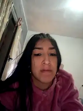  nicolehotshemale online show from April 15, 2026, 11:27 pm