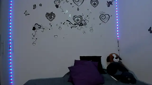 Linisprincehot69 online show from March 7, 2026, 3:57 am