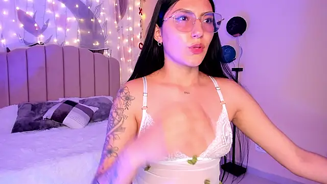  allondra  online show from February 7, 2025, 1:04 am