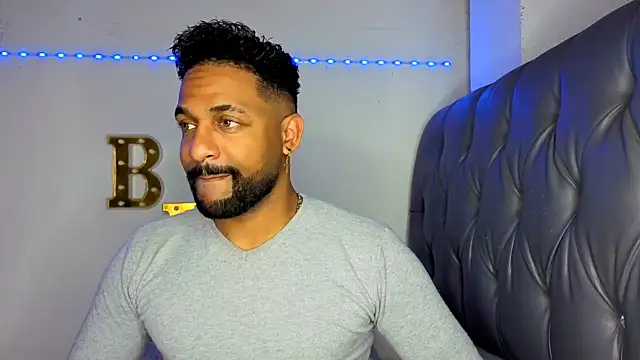 bbcblackhot34 online show from April 15, 2026, 4:07 am