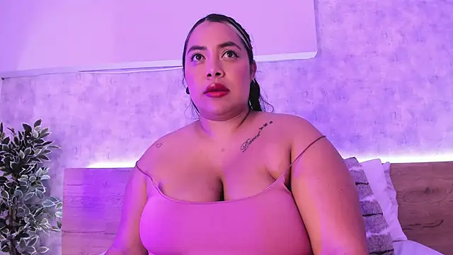 Snapshot of tatijara chatting on March 15, 2025, 7:16 pm tatijara online show from March 15, 2025, 7:16 pm