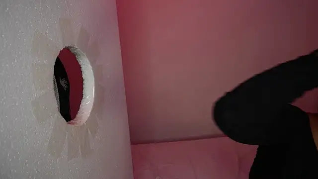 Snapshot of forever__young chatting on February 11, 2025, 6:11 pm forever young online show from February 11, 2025, 6:11 pm