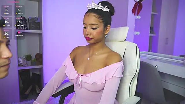 Snapshot of forever__young chatting on October 24, 2025, 4:22 am forever young online show from October 24, 2025, 4:22 am