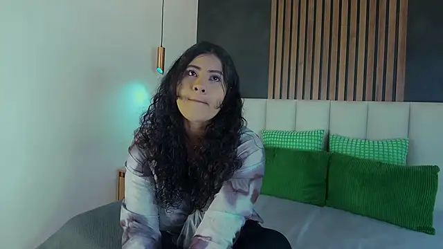 Snapshot of eva_daemon chatting on January 19, 2026, 11:47 am eva daemon online show from January 19, 2026, 11:47 am