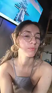 Snapshot of ssara_miranda chatting on April 23, 2026, 10:00 pm ssara miranda online show from April 23, 2026, 10:00 pm