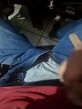 Pnstrokes online show from September 25, 2025, 11:00 pm