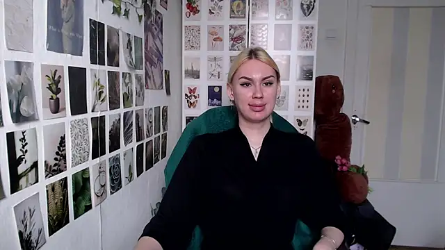 CapriScorpion online show from April 14, 2026, 12:21 pm