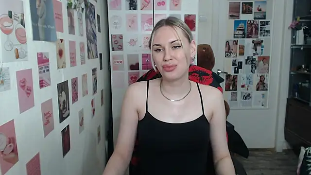 Snapshot of CapriScorpion chatting on February 10, 2025, 4:47 pm CapriScorpion online show from February 10, 2025, 4:47 pm