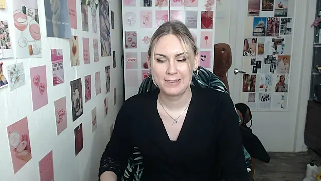 Snapshot of CapriScorpion chatting on March 15, 2025, 4:10 pm CapriScorpion online show from March 15, 2025, 4:10 pm
