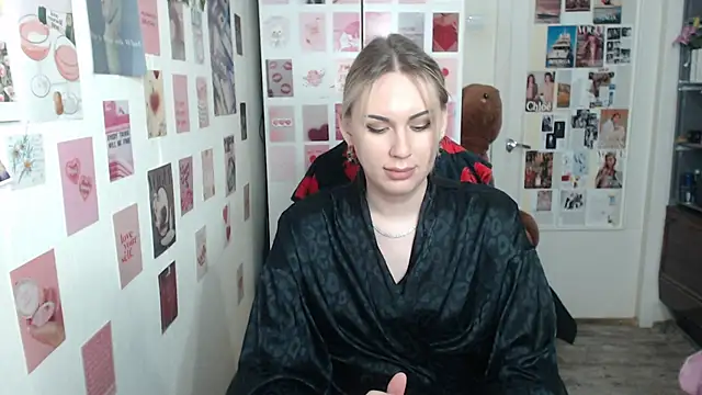 Snapshot of CapriScorpion chatting on February 12, 2025, 1:37 pm CapriScorpion online show from February 12, 2025, 1:37 pm