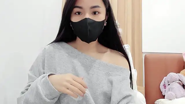 Lita-Julia online show from March 2, 2025, 7:30 pm