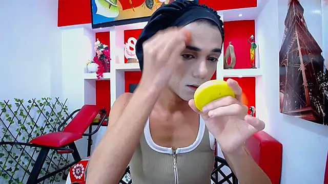 KatrinaQueen1 online show from November 29, 2025, 6:19 pm