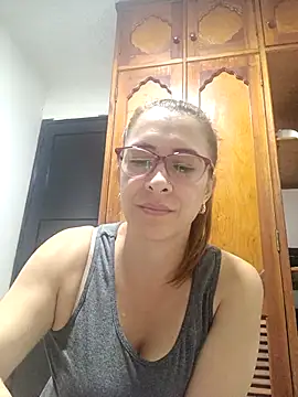 Snapshot of mademonsexy chatting on April 1, 2026, 5:09 am mademonsexy online show from April 1, 2026, 5:09 am