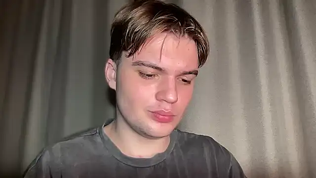 superfluboy  online show from February 14, 2025, 7:12 pm