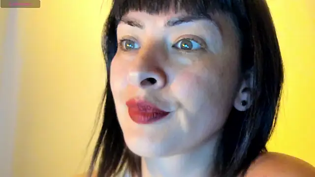 queen fetish online show from October 29, 2025, 10:42 pm